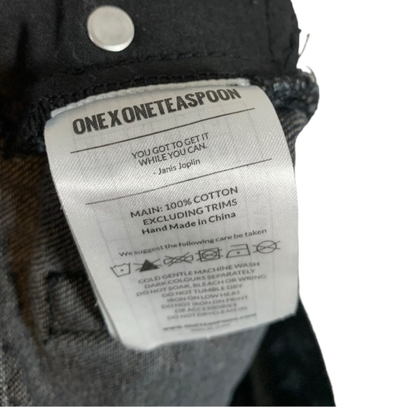 Free People One TeaSpoon Bandits Distressed Jeans Shorts Size 25 - Picture 9 of 9